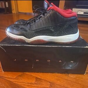 Air Jordan 11 Low (Custom Soles)